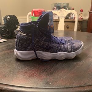 Nike Hyper Dunk Tennis Shoes